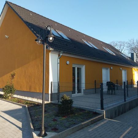 Apartmenthaus Mehrow Ahrensfelde Exterior foto